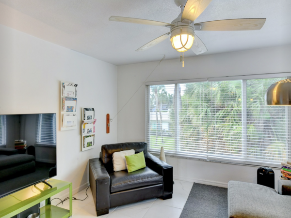 Longboat Key Walk to Beach Two Bedroom Vacation Condo